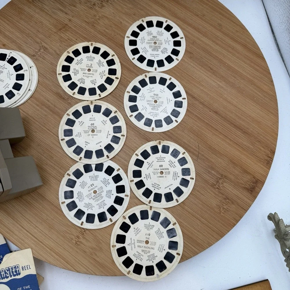 Vintage Sawyers View Master With Multiple Different Slides Made In USA 50's-60's
